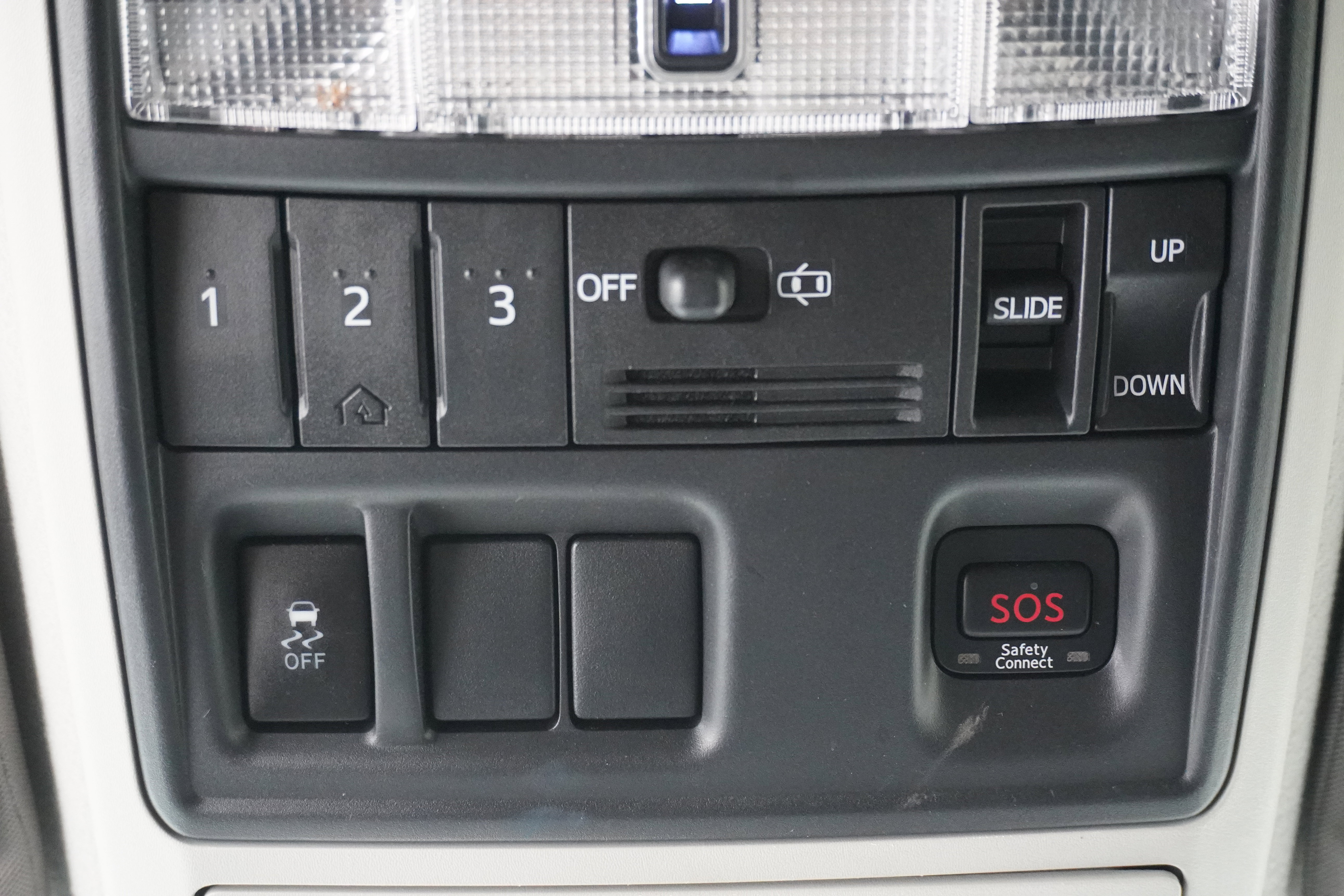 Used 2013 Toyota 4Runner Limited image 22