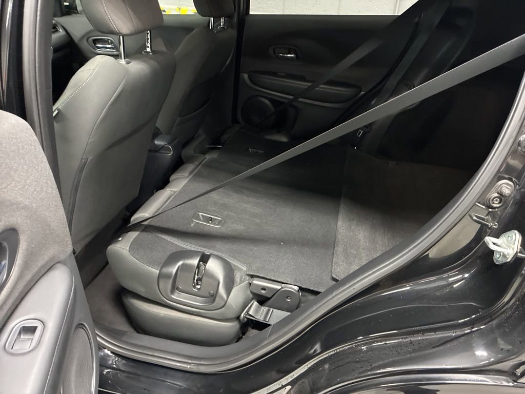 Used 2021 Honda HR-V Sport image 23