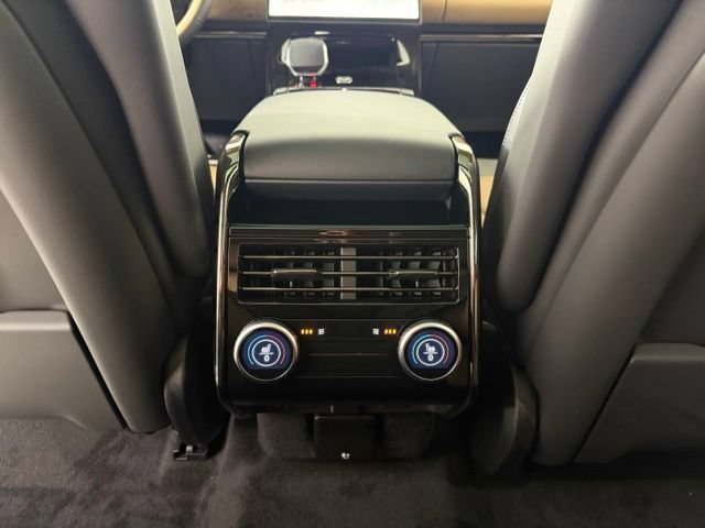 New 2026 Land Rover Range Rover Sport Dynamic SE AWD/4WD image 24