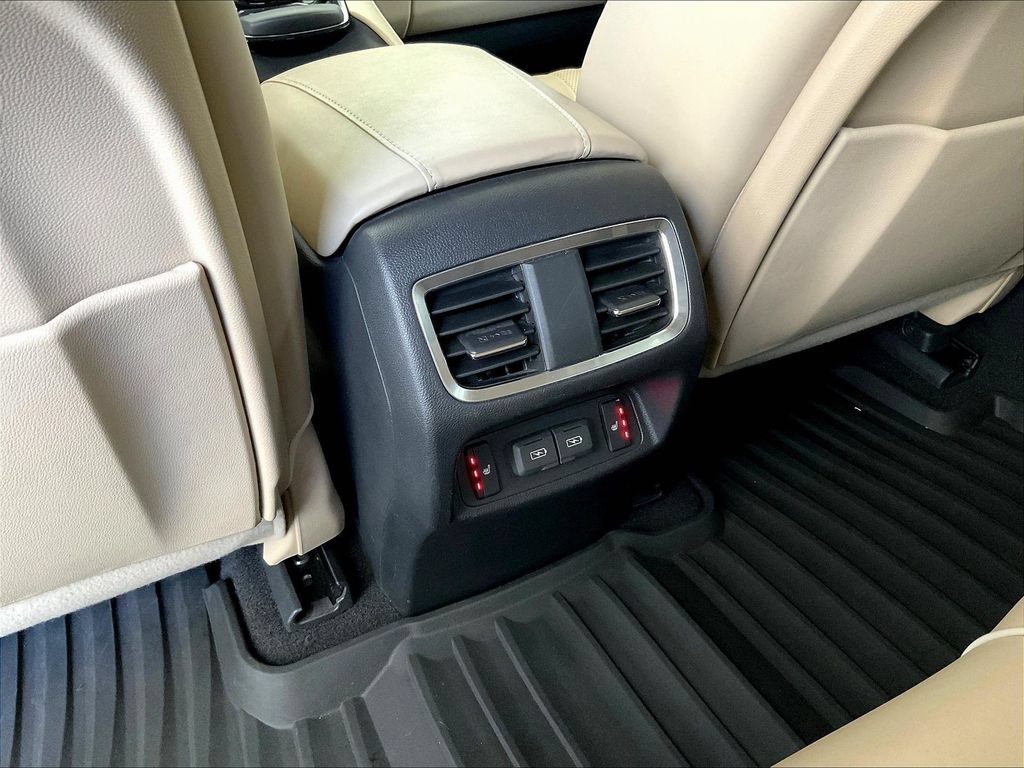 Used 2019 Acura RDX w/ Advance Package AWD/4WD image 12