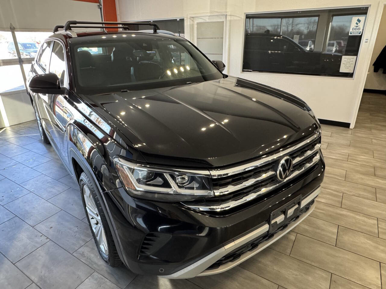 Used 2020 Volkswagen Atlas Cross Sport SEL AWD/4WD image 31