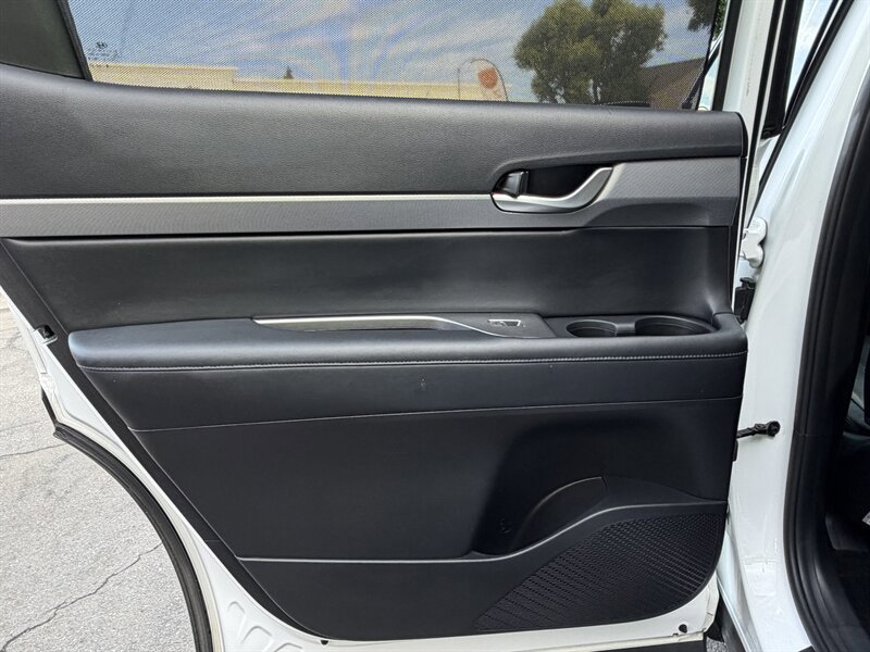 Used 2020 Hyundai Palisade SEL w/ Premium Package FWD image 32