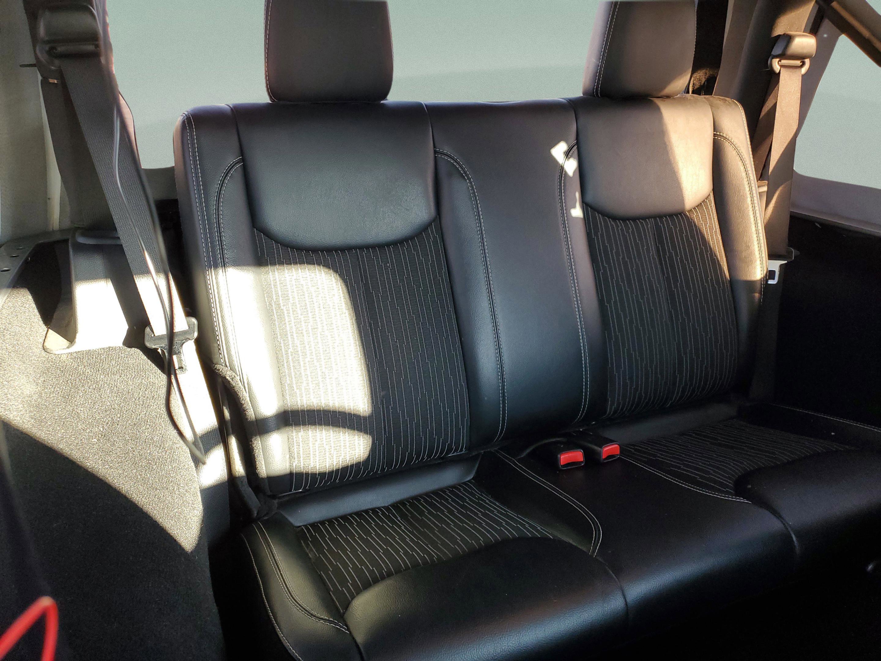 Used 2015 Jeep Wrangler Freedom Edition image 26