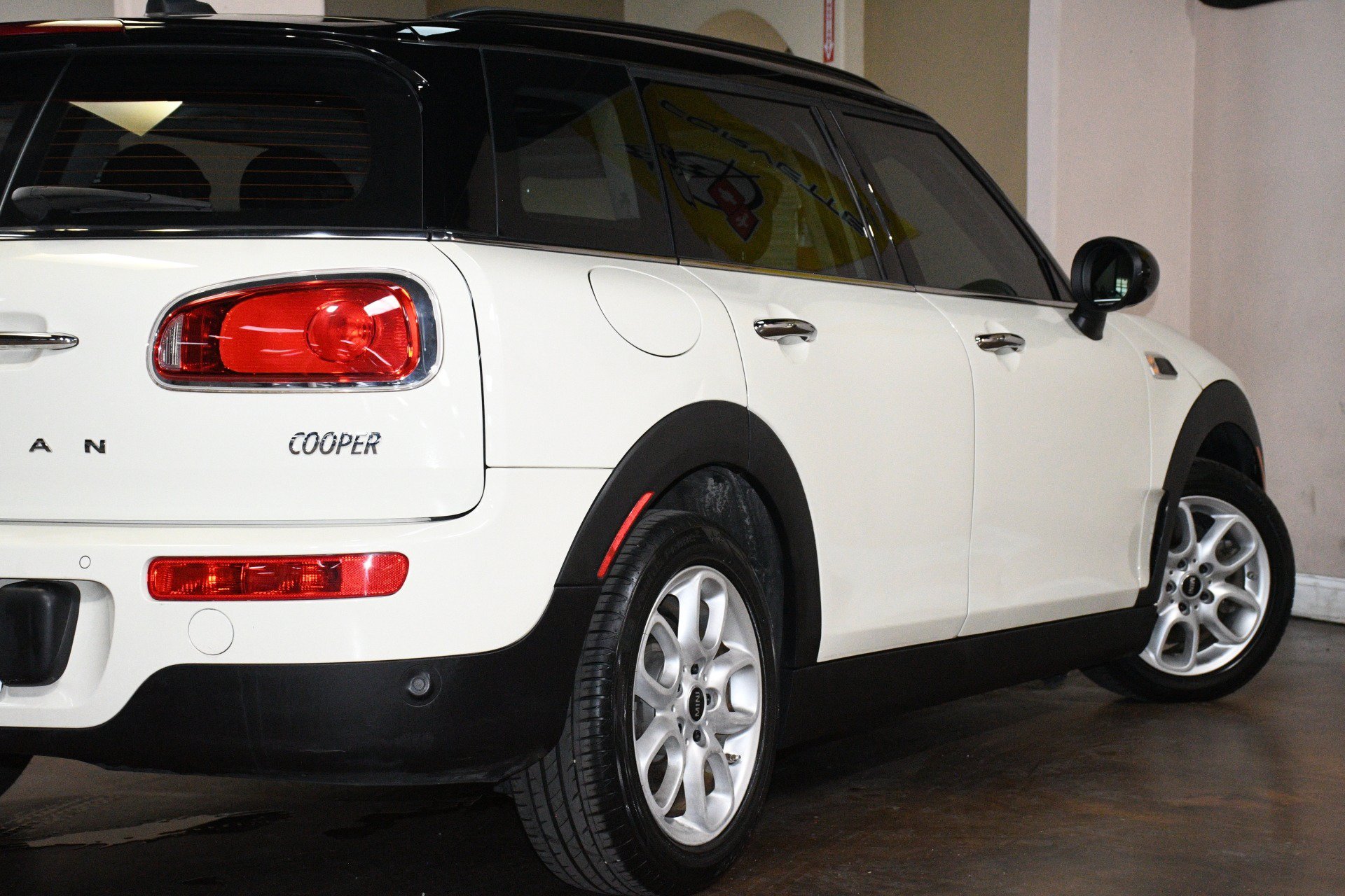 Used 2016 MINI Cooper Clubman FWD image 56