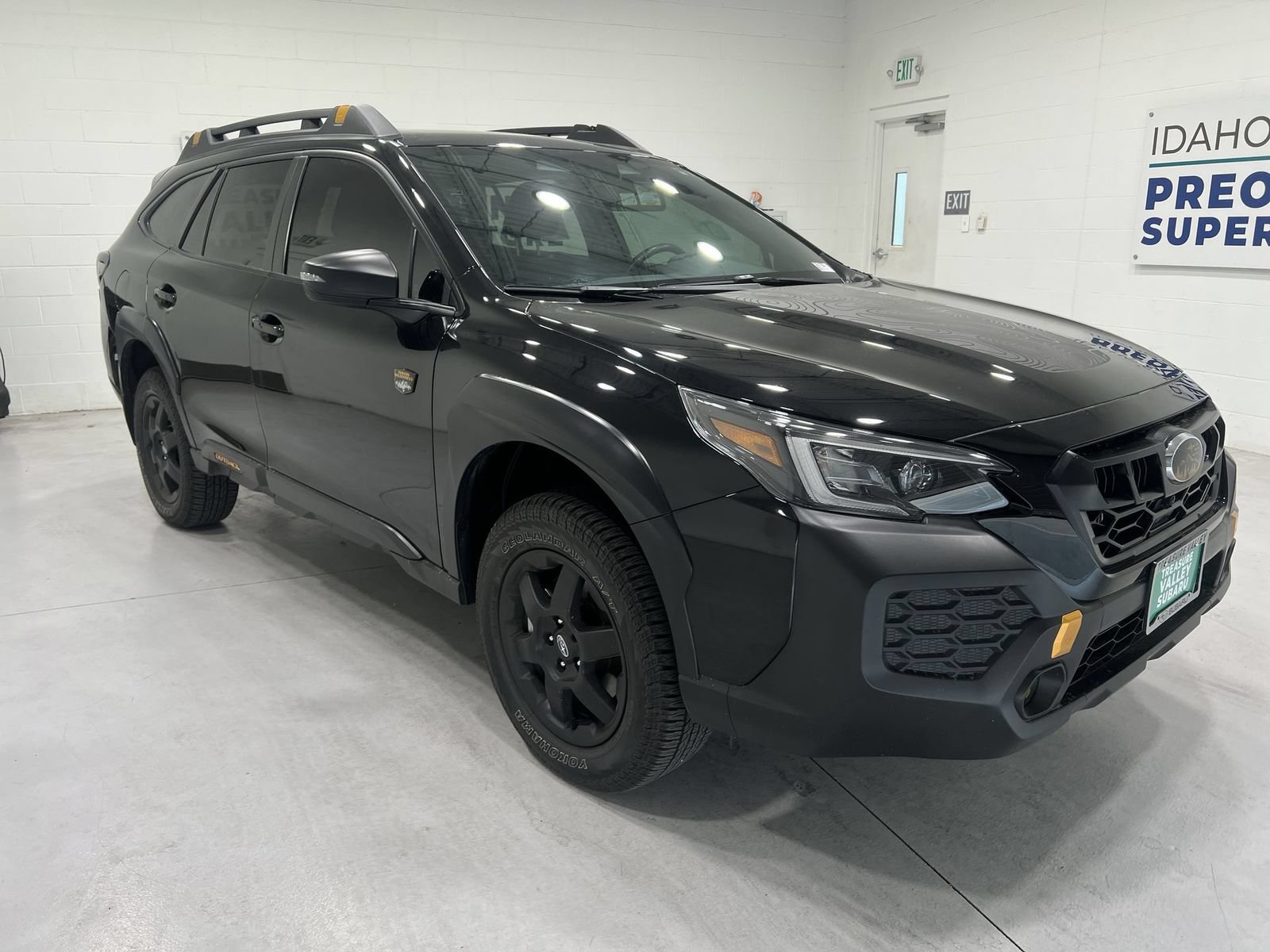 Used 2025 Subaru Outback Wilderness AWD/4WD image 2