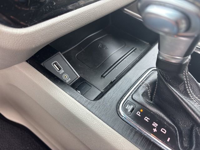 Used 2019 Kia Sedona EX image 24