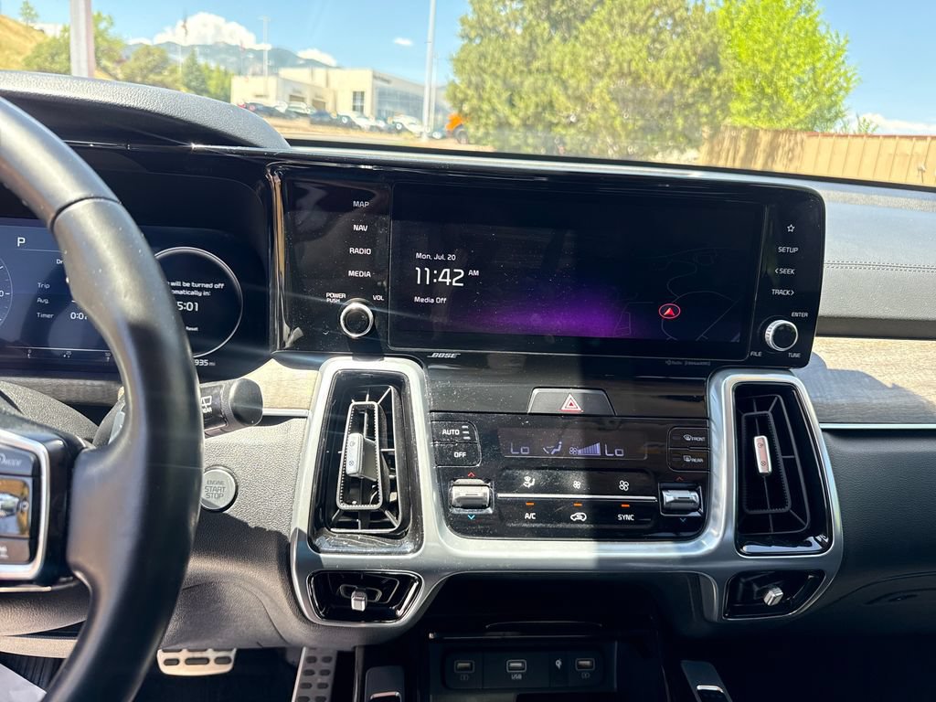Used 2023 Kia Sorento SX Prestige AWD/4WD image 18