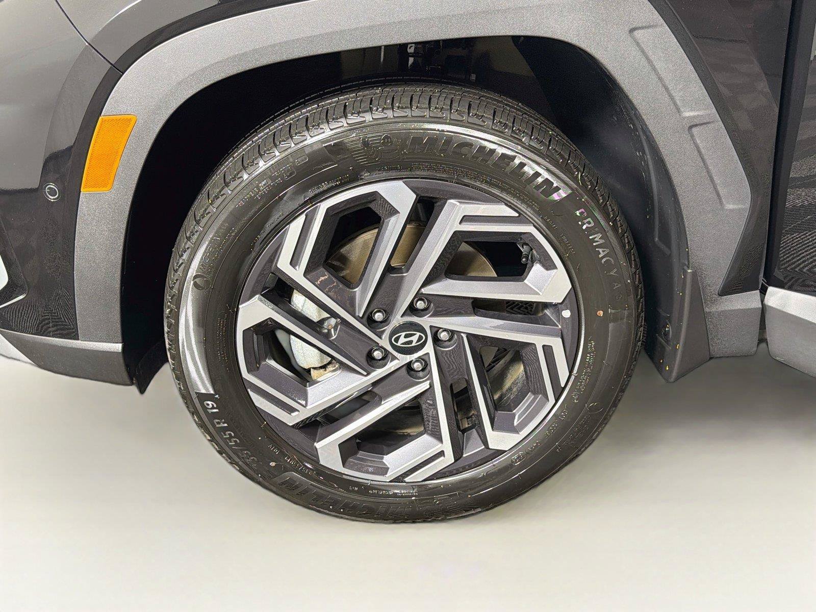 Used 2025 Hyundai Tucson Limited AWD/4WD image 34