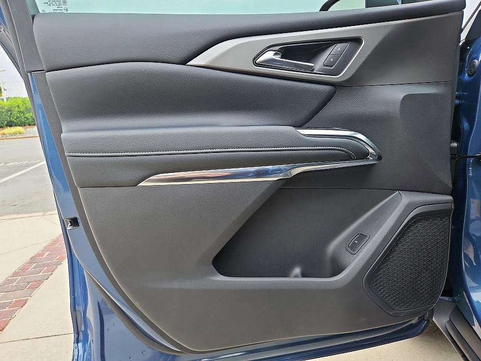 New 2026 Chevrolet Traverse LT w/ Driver Confidence Package image 14