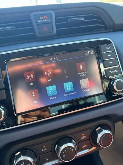 New 2025 Nissan Versa SV w/ Trunk Package FWD image 20