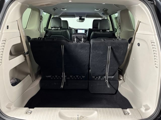Used 2024 Chrysler Pacifica Touring-L FWD image 53