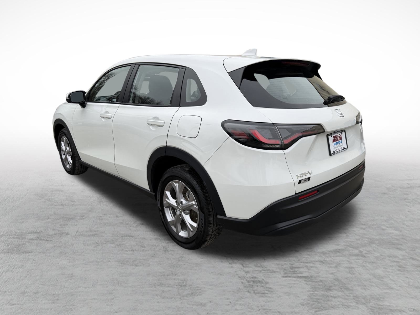 Certified 2024 Honda HR-V LX image 4