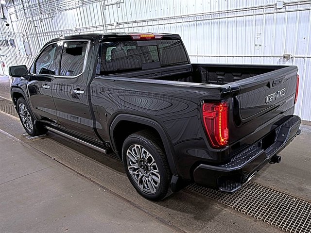 Used 2025 GMC Sierra 1500 Denali Ultimate image 13