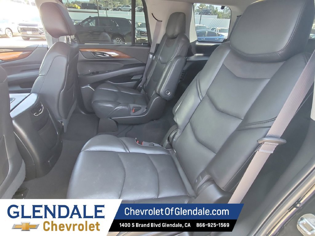 Certified 2017 Cadillac Escalade Luxury AWD/4WD image 13