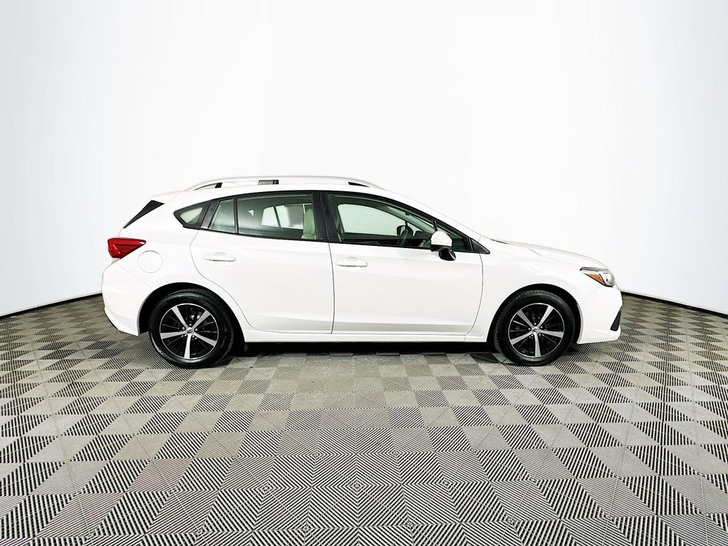 Used 2022 Subaru Impreza Premium image 11