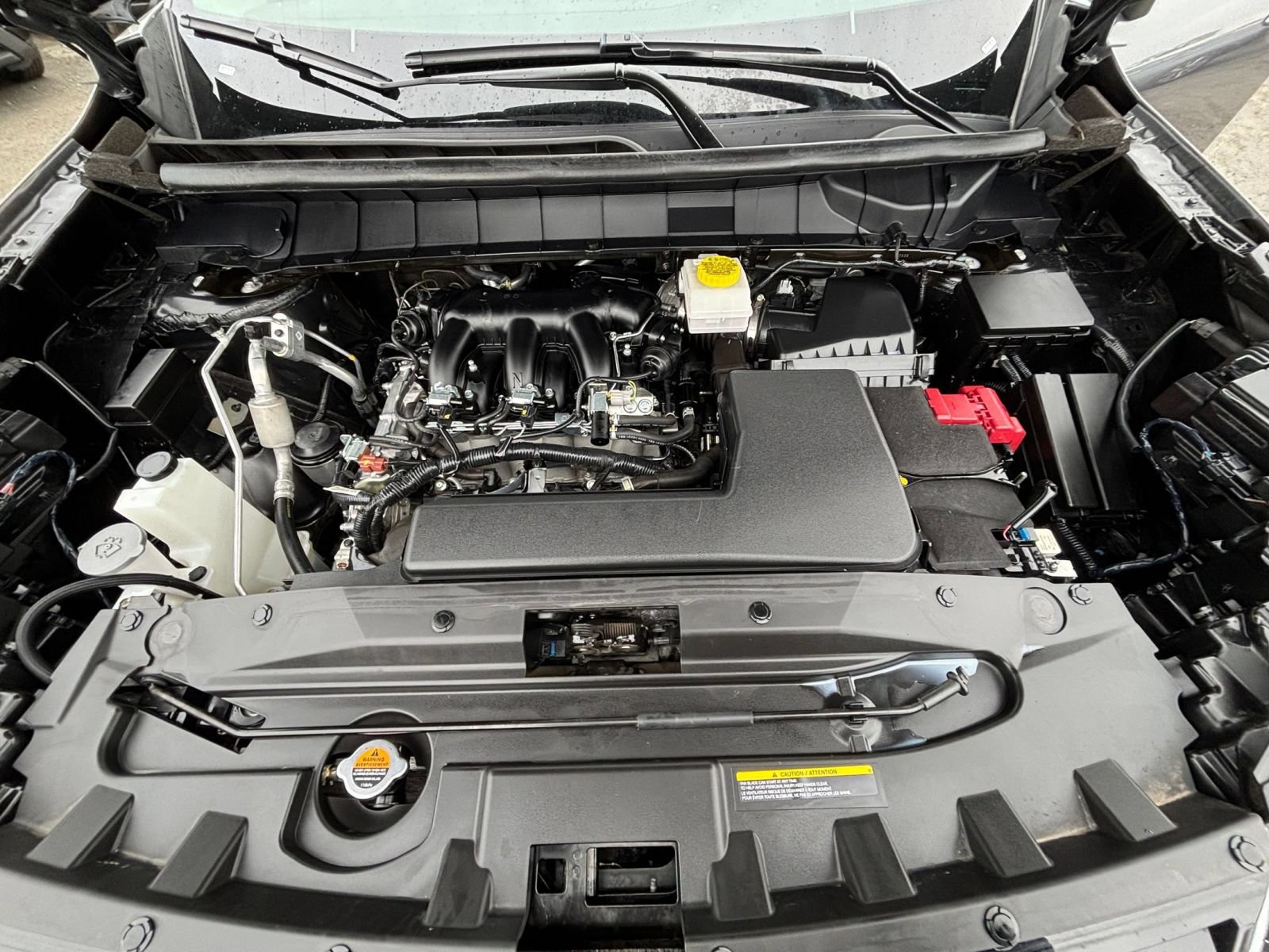 Used 2025 Nissan Pathfinder SV FWD image 35