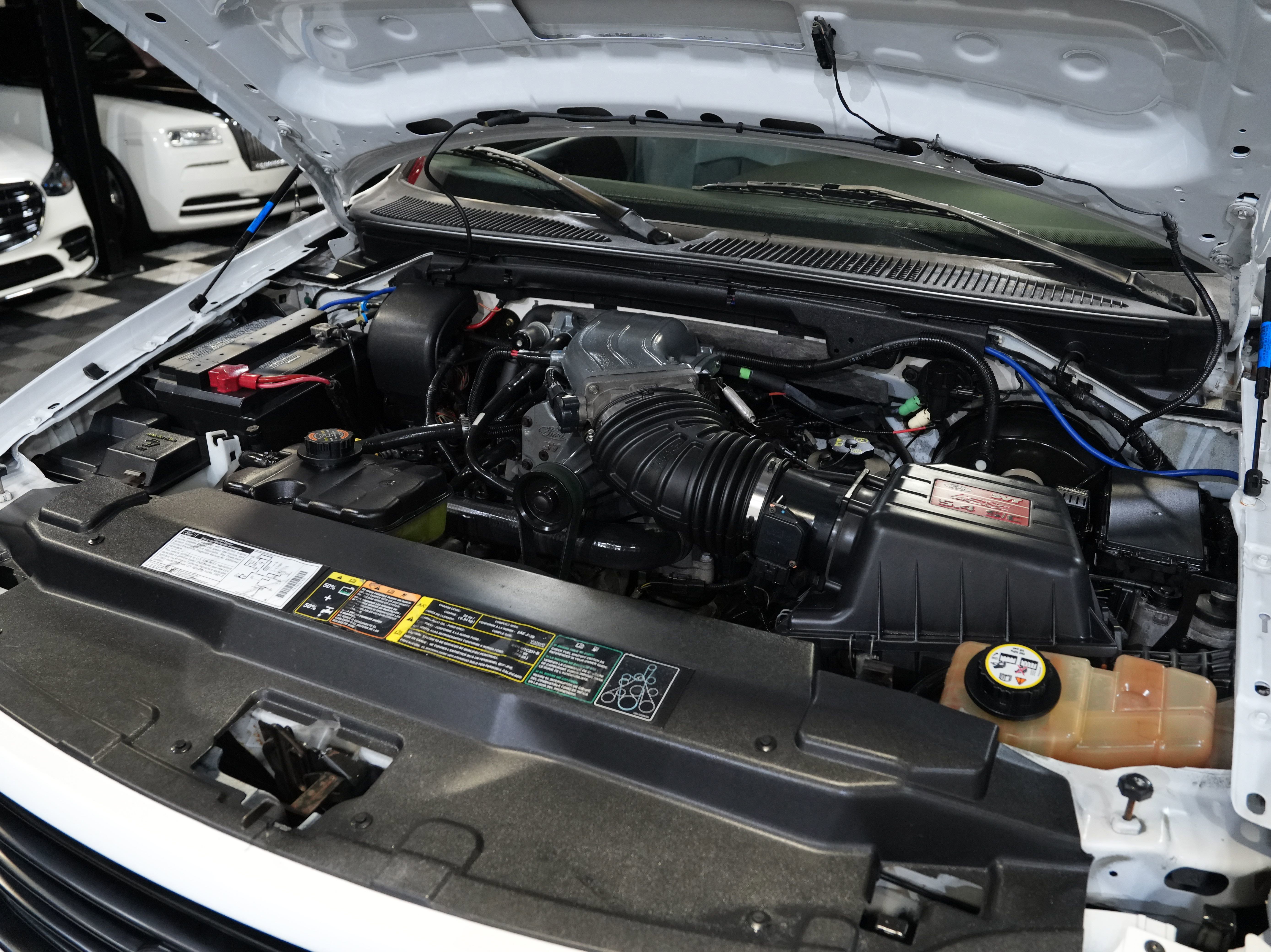 Used 2004 Ford F150 Lightning RWD image 38