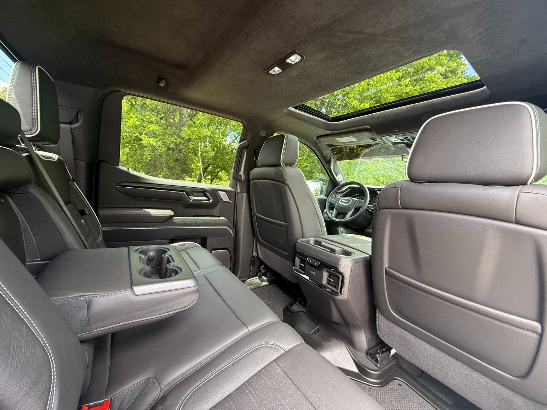 Used 2024 GMC Sierra 1500 AT4X image 43