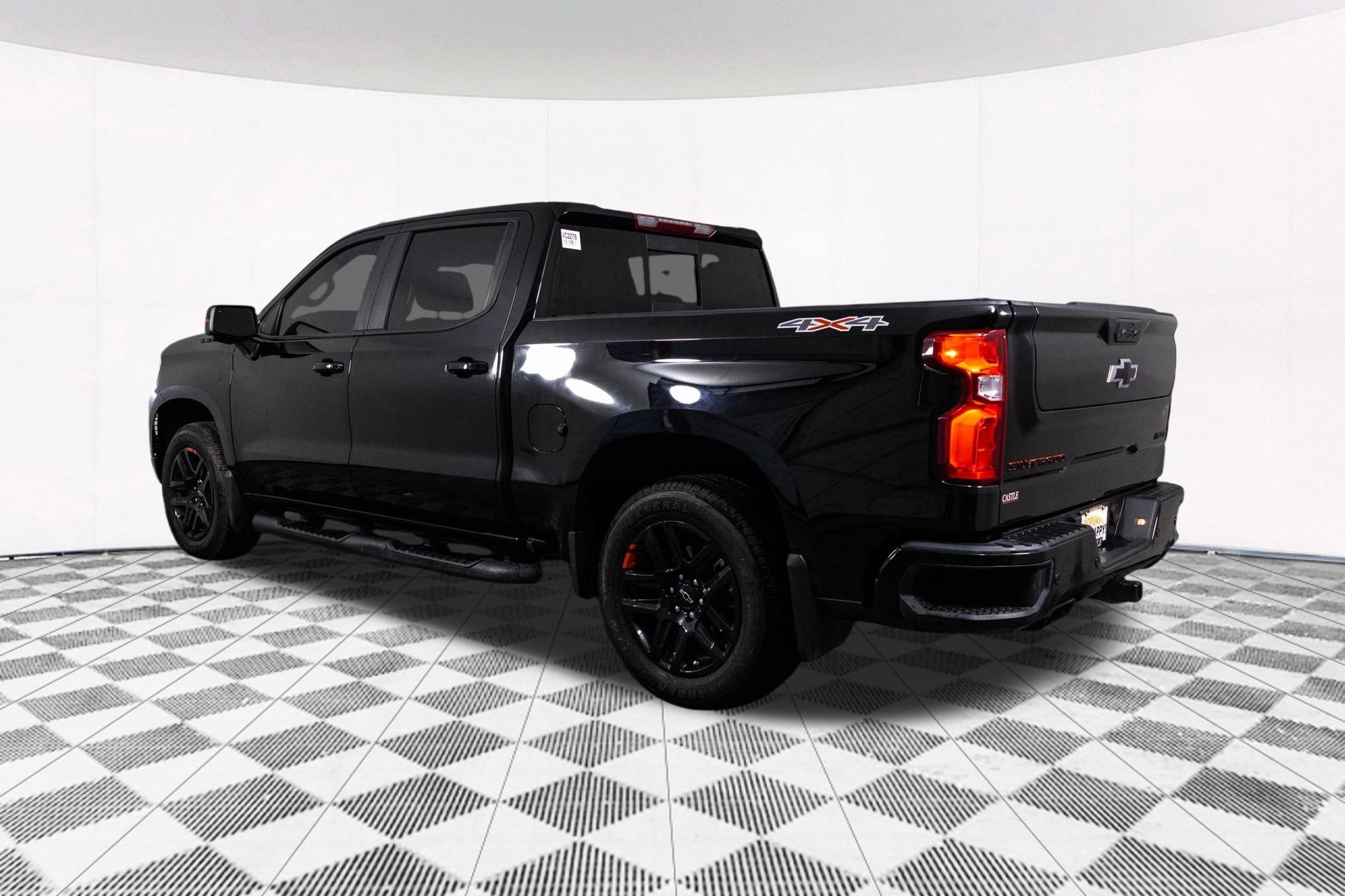 Used 2024 Chevrolet Silverado 1500 RST w/ Redline Edition AWD/4WD image 11