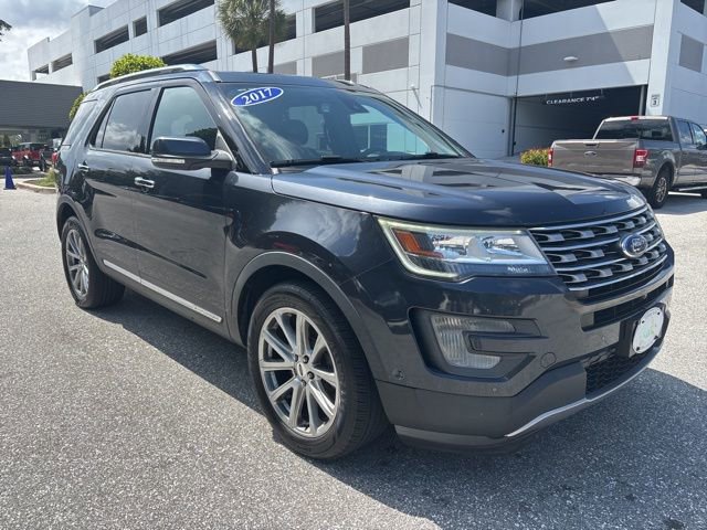 Used 2017 Ford Explorer Limited w/ Equipment Group 301A AWD/4WD image 1