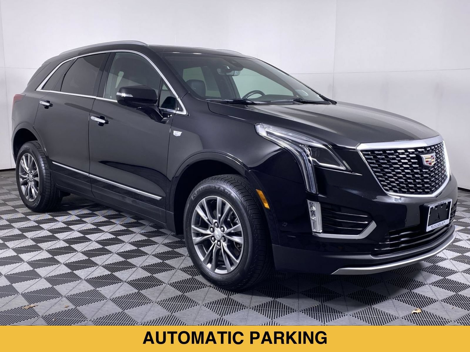 Certified 2023 Cadillac XT5 Premium Luxury w/ Technology Package FWD image 21