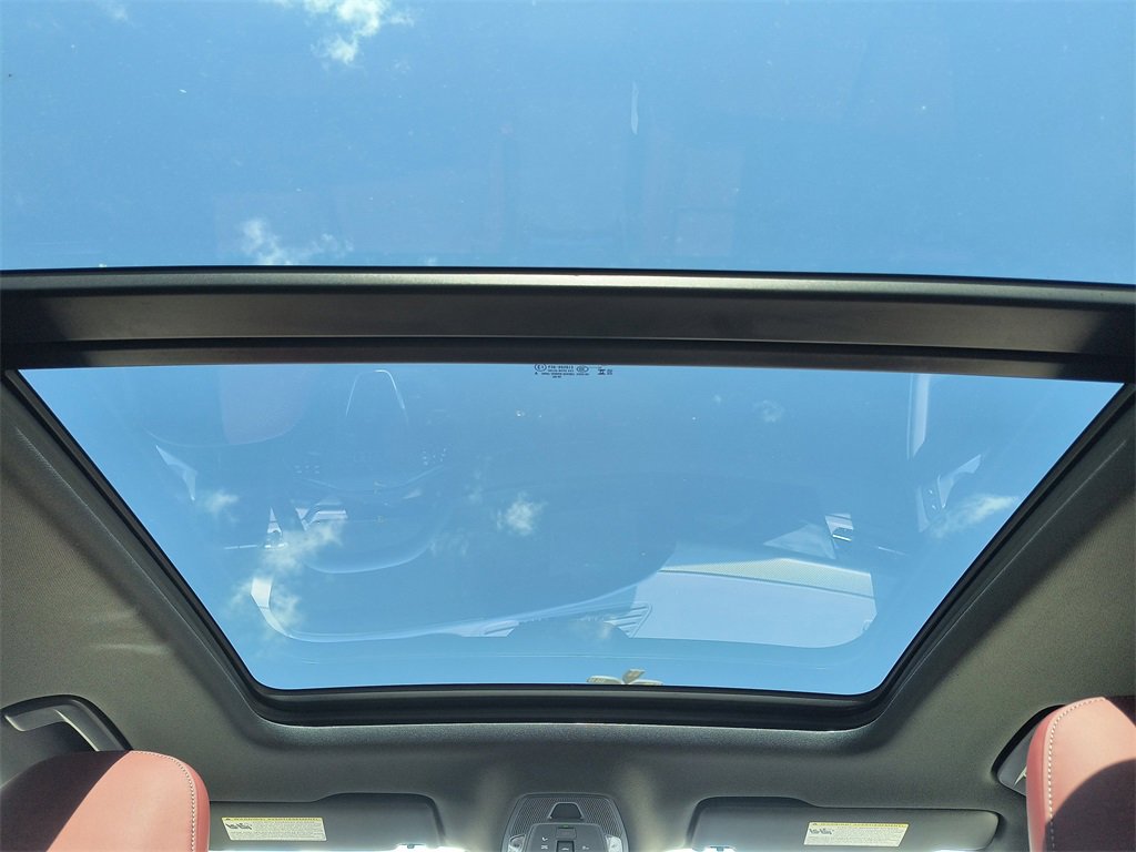 New 2025 Audi SQ6 e-tron Premium Plus image 12