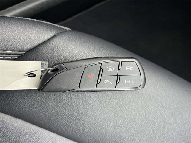 Used 2024 GMC Acadia Elevation image 38