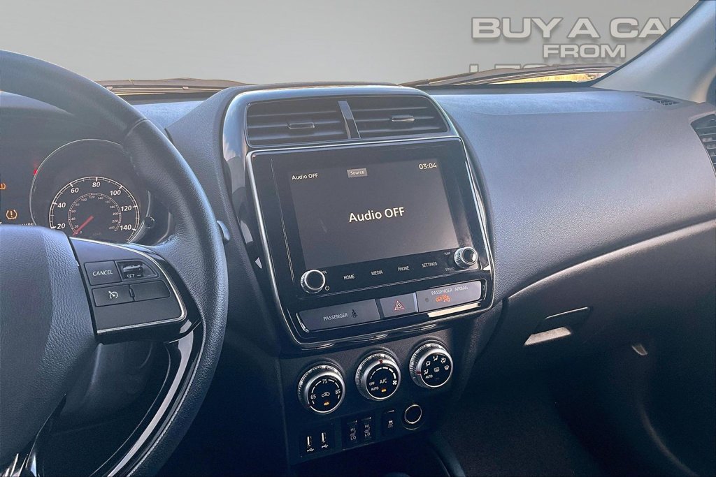 Used 2025 Mitsubishi Outlander Sport SE AWD/4WD image 6