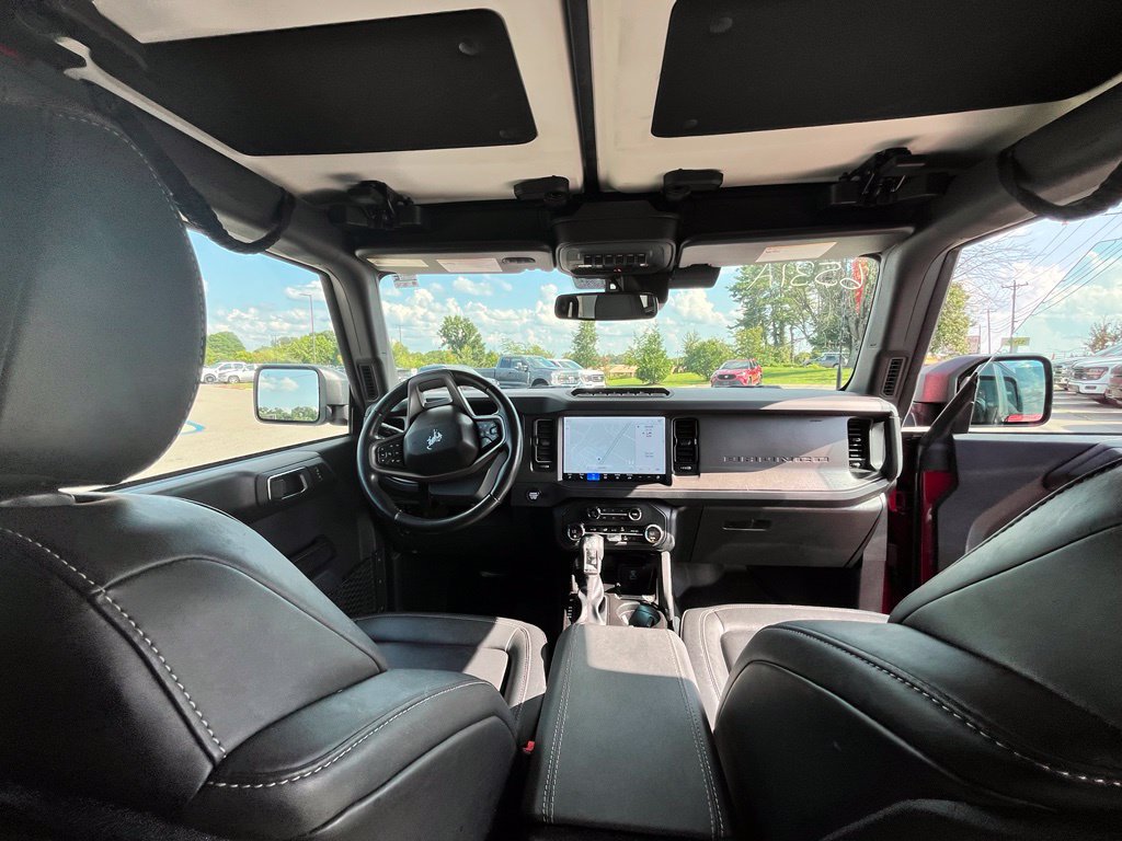 Used 2025 Ford Bronco Badlands AWD/4WD image 13