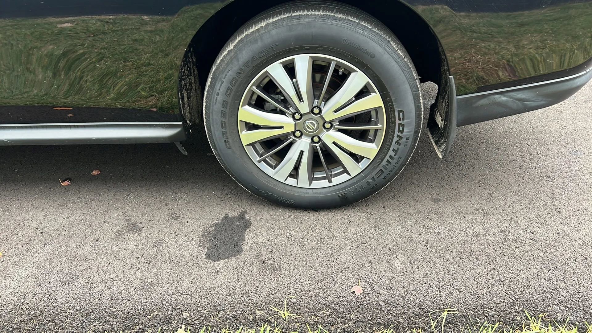 Used 2018 Nissan Pathfinder SL w/ Cargo Package image 33