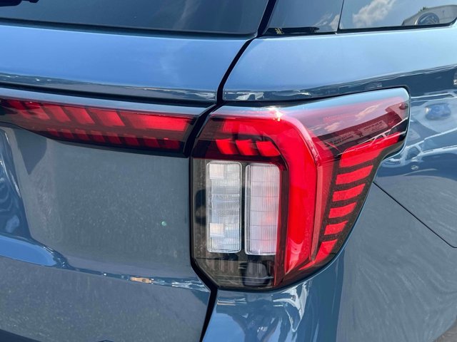 Used 2026 Ford Explorer Active AWD/4WD image 10
