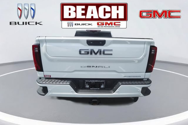 Used 2025 GMC Sierra 2500 Denali Ultimate AWD/4WD image 4