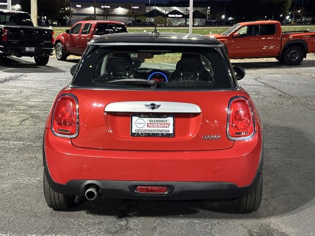 Used 2015 MINI Cooper 2-Door Hardtop image 5