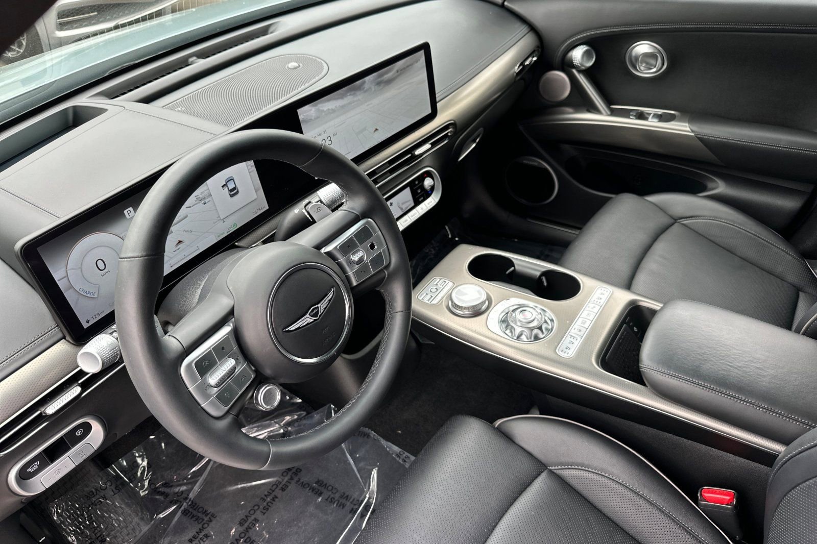 Used 2023 Genesis GV60 Advanced image 13