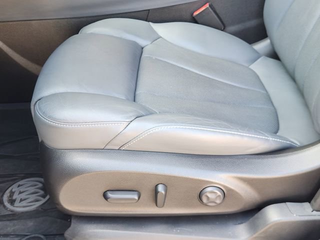 Used 2019 Buick Envision Premium w/ Driver Confidence Package image 25