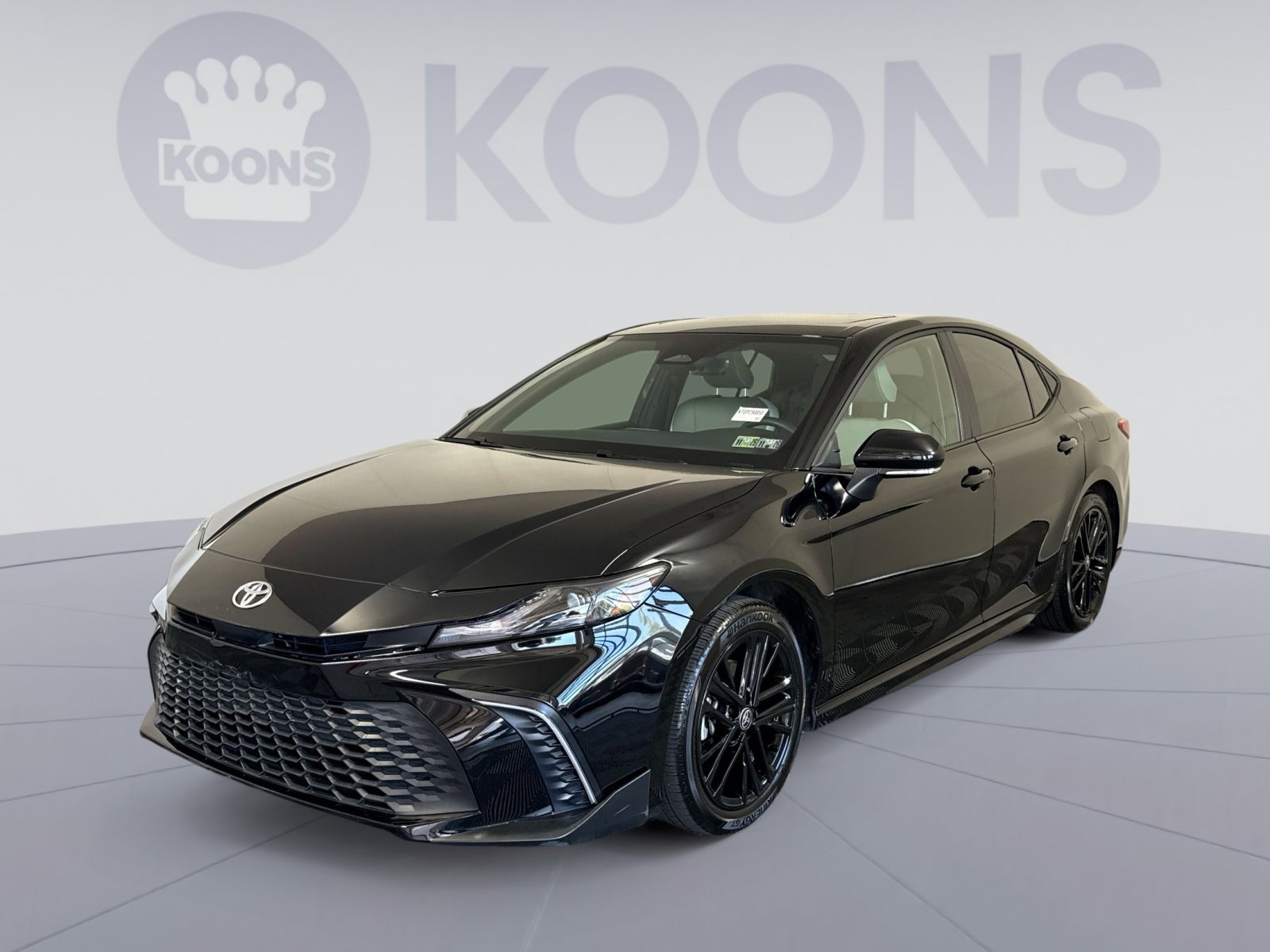 Used 2025 Toyota Camry SE w/ Multimedia Upgrade Package