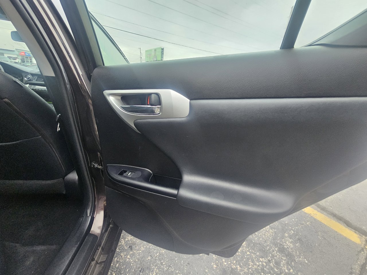 Used 2012 Lexus CT 200h image 39