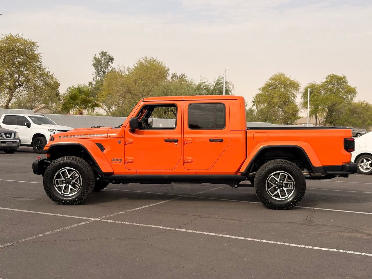 Used 2025 Jeep Gladiator Rubicon AWD/4WD image 3