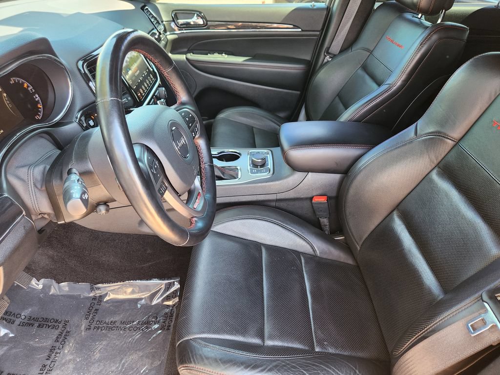 Used 2021 Jeep Grand Cherokee Trailhawk w/ Trailhawk Luxury Group AWD/4WD image 4