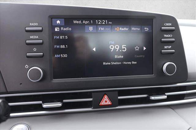 New 2026 Hyundai Elantra SEL Sport Premium FWD image 17