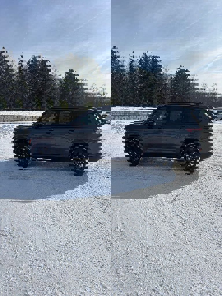 New 2025 Jeep Grand Cherokee L Limited image 8