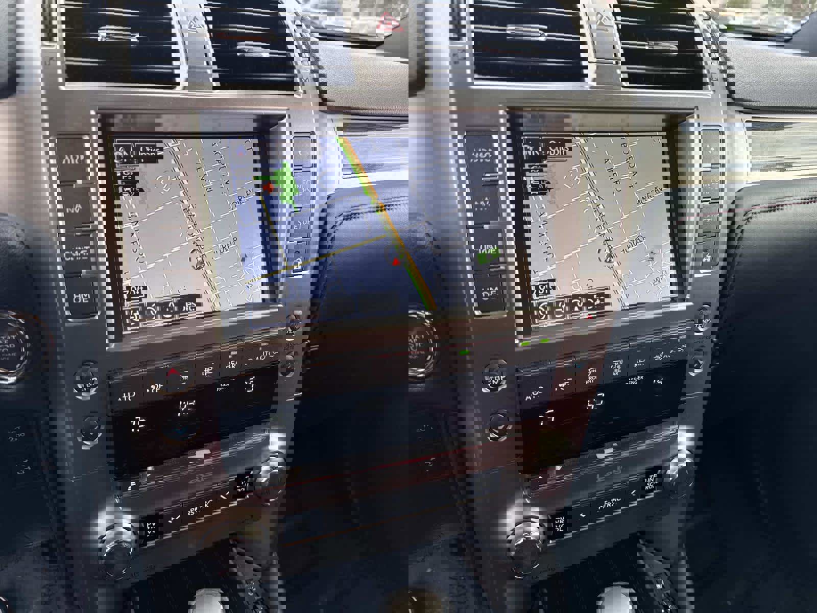 Used 2020 Lexus GX 460 Premium image 25