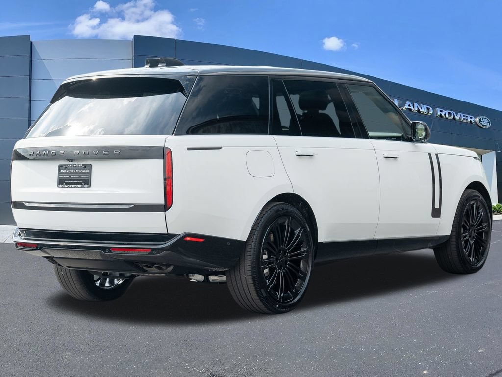 New 2026 Land Rover Range Rover Long Wheelbase SE AWD/4WD image 4