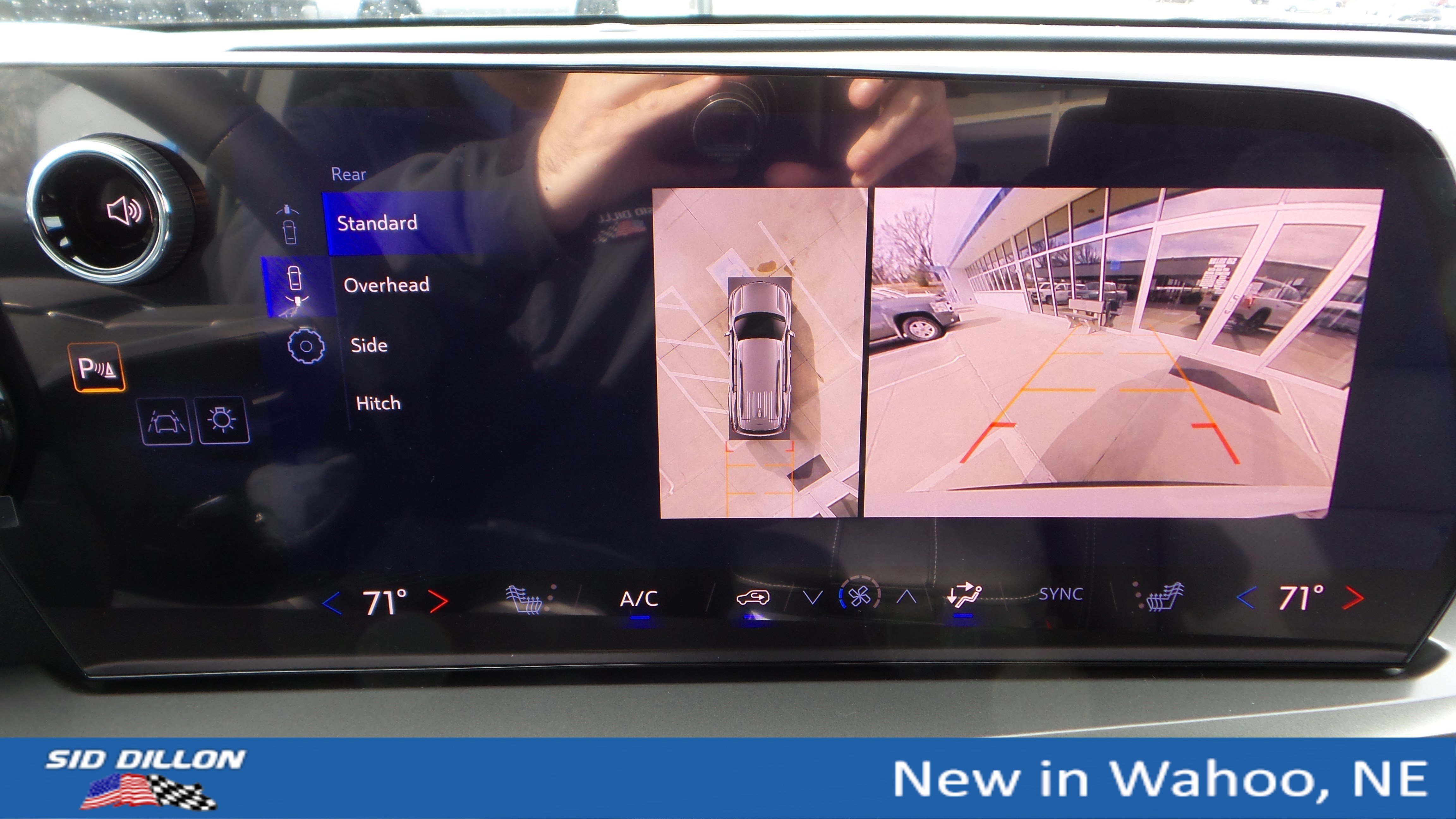 New 2026 Chevrolet Traverse LT w/ Sun and Wheel Package image 16