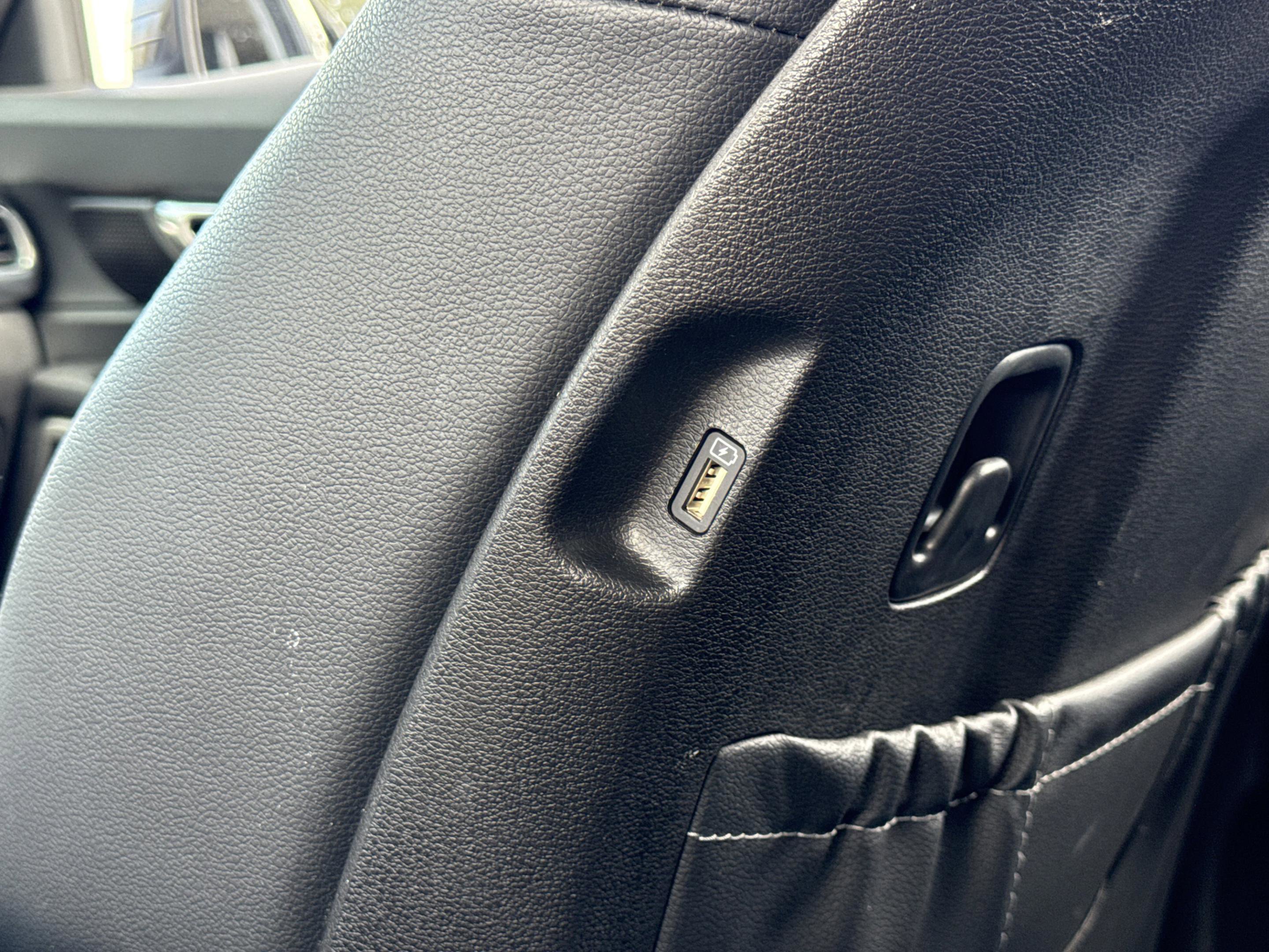 Certified 2022 Kia Telluride EX w/ EX Premium Package image 23