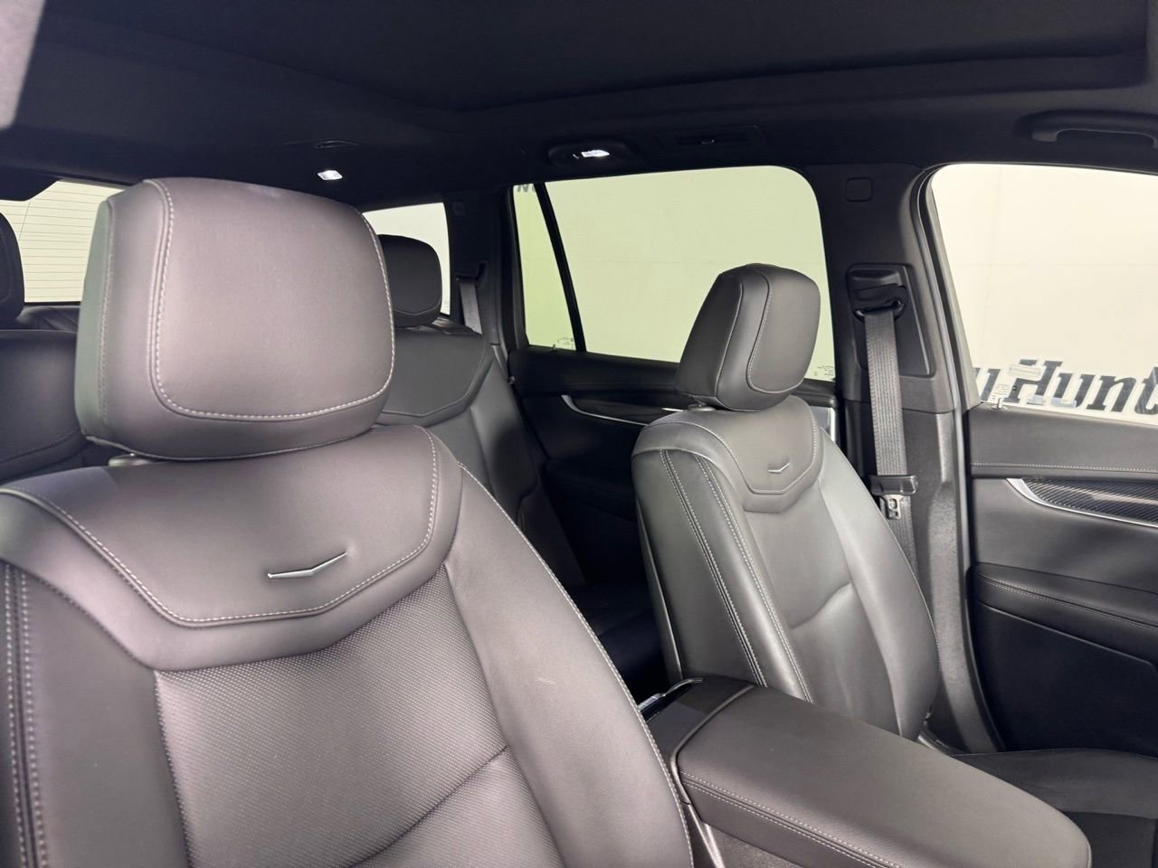 Used 2024 Cadillac XT6 Sport w/ Technology Package image 35