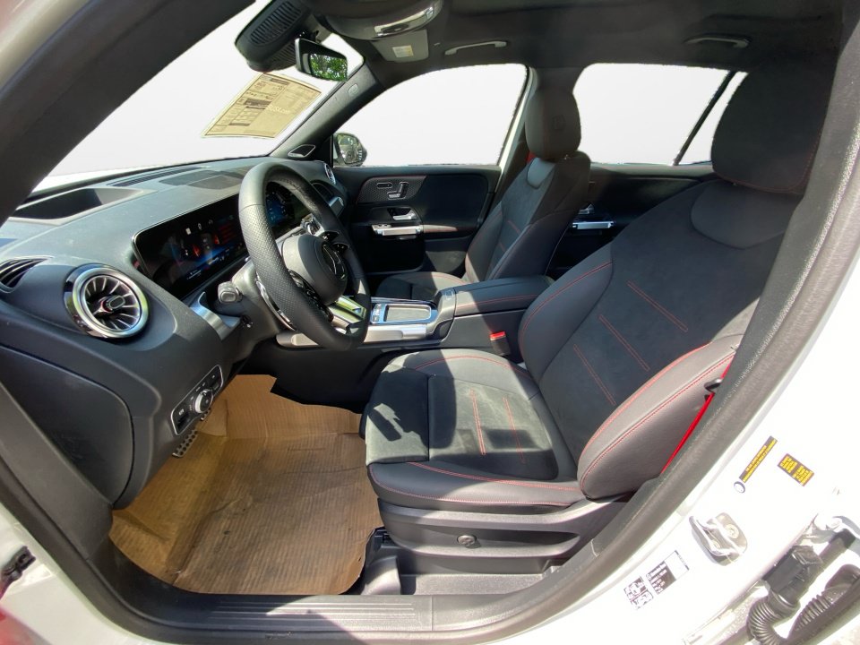 New 2026 Mercedes-Benz GLB 35 AMG 4MATIC image 9
