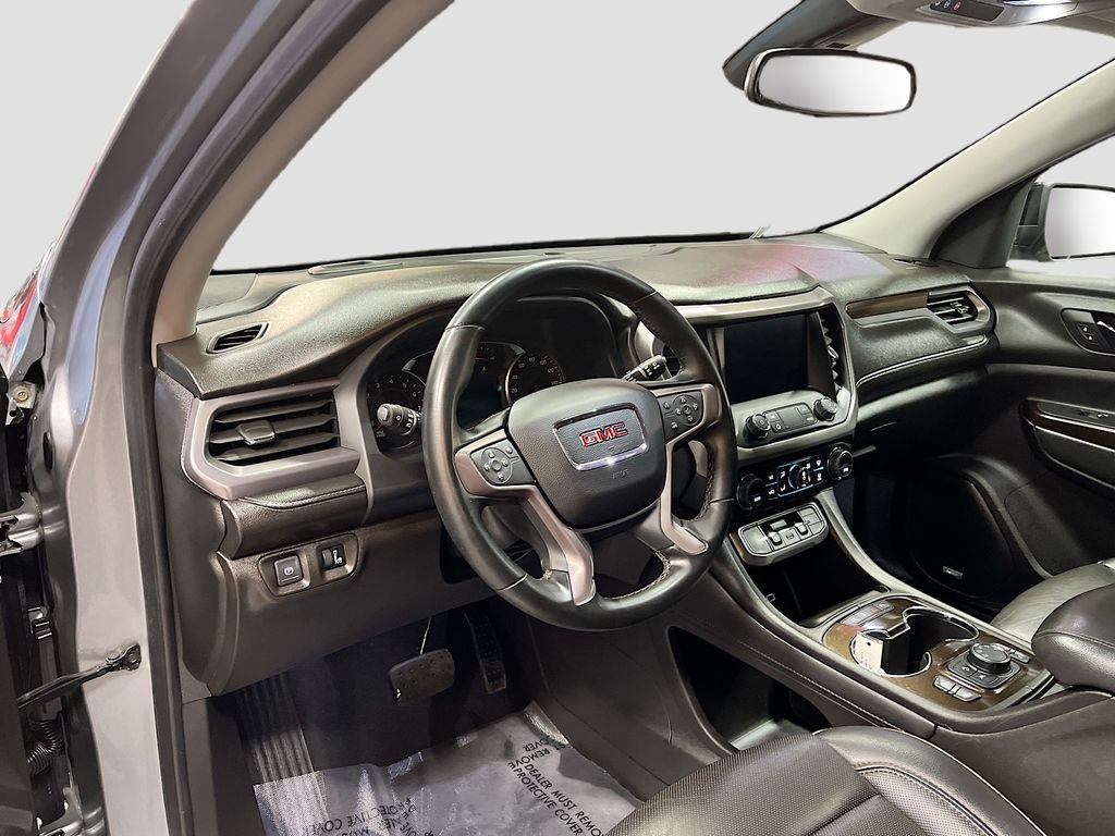 Used 2023 GMC Acadia AT4 w/ Trailering Package AWD/4WD image 9