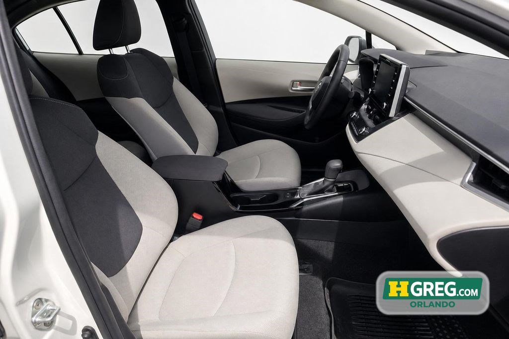Used 2020 Toyota Corolla LE FWD image 15