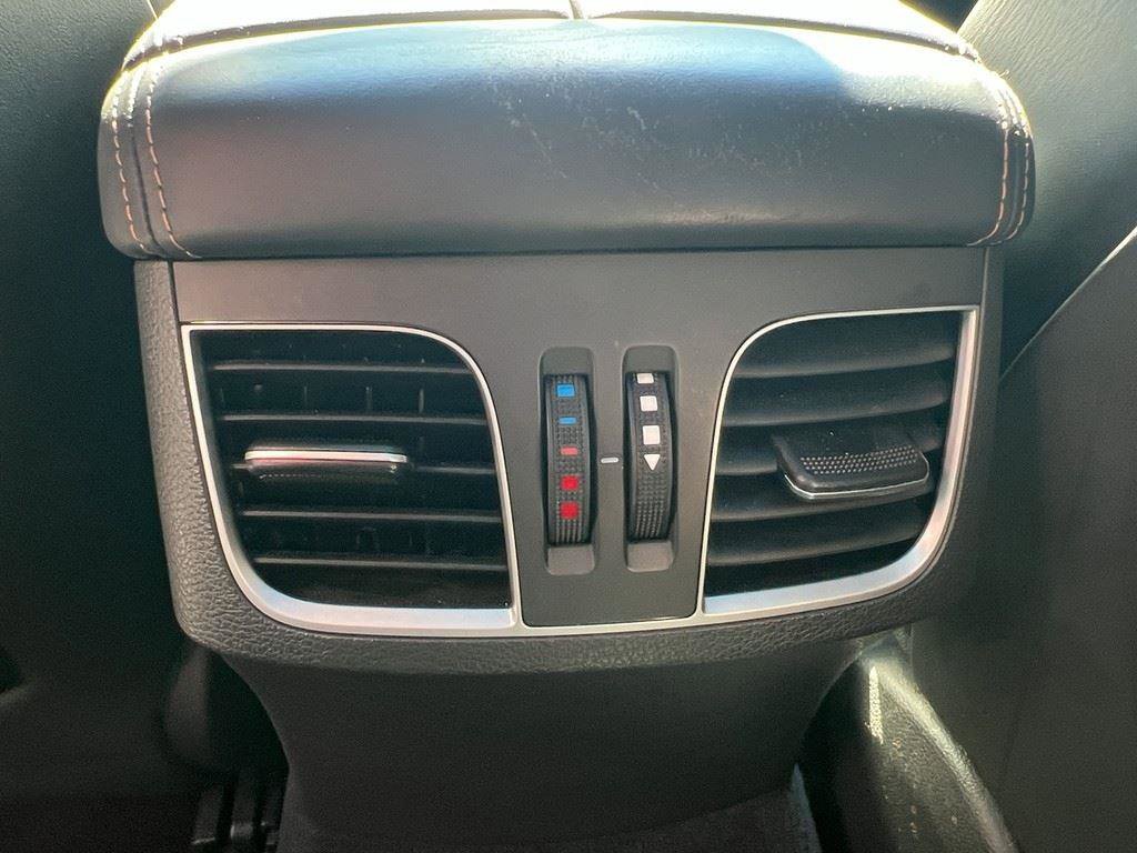 Used 2018 Genesis G80 3.3T Sport image 12